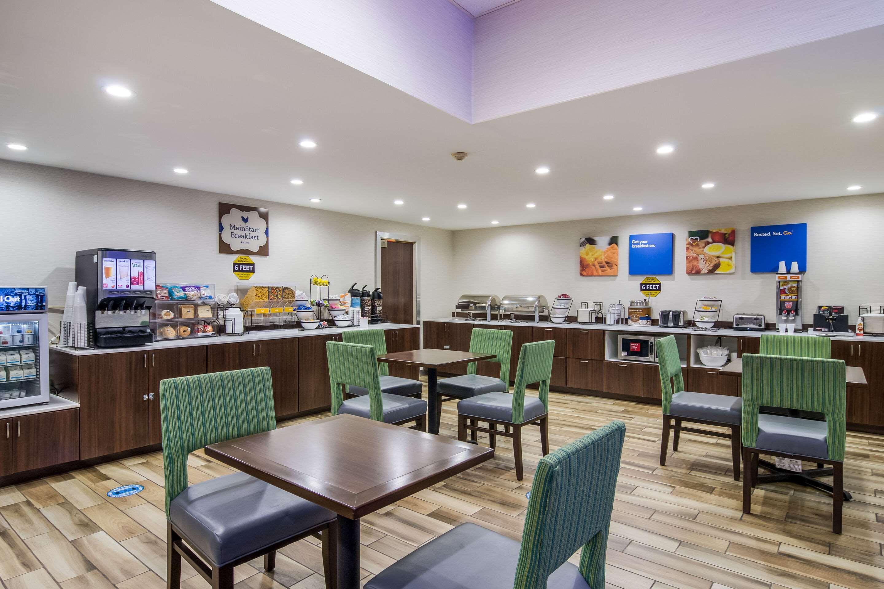 וורונה Mainstay Suites מראה חיצוני תמונה